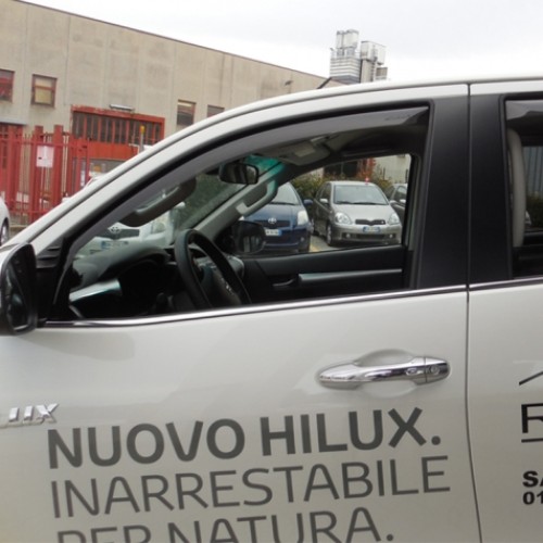 Σετ 2 Ανεμοθραύστες Toyota Hilux 2016> 4Πορτο (Εμπρός) Σετ 2 Ανεμοθραύστες Toyota Hilux 2016> 4Πορτο (Εμπρός)